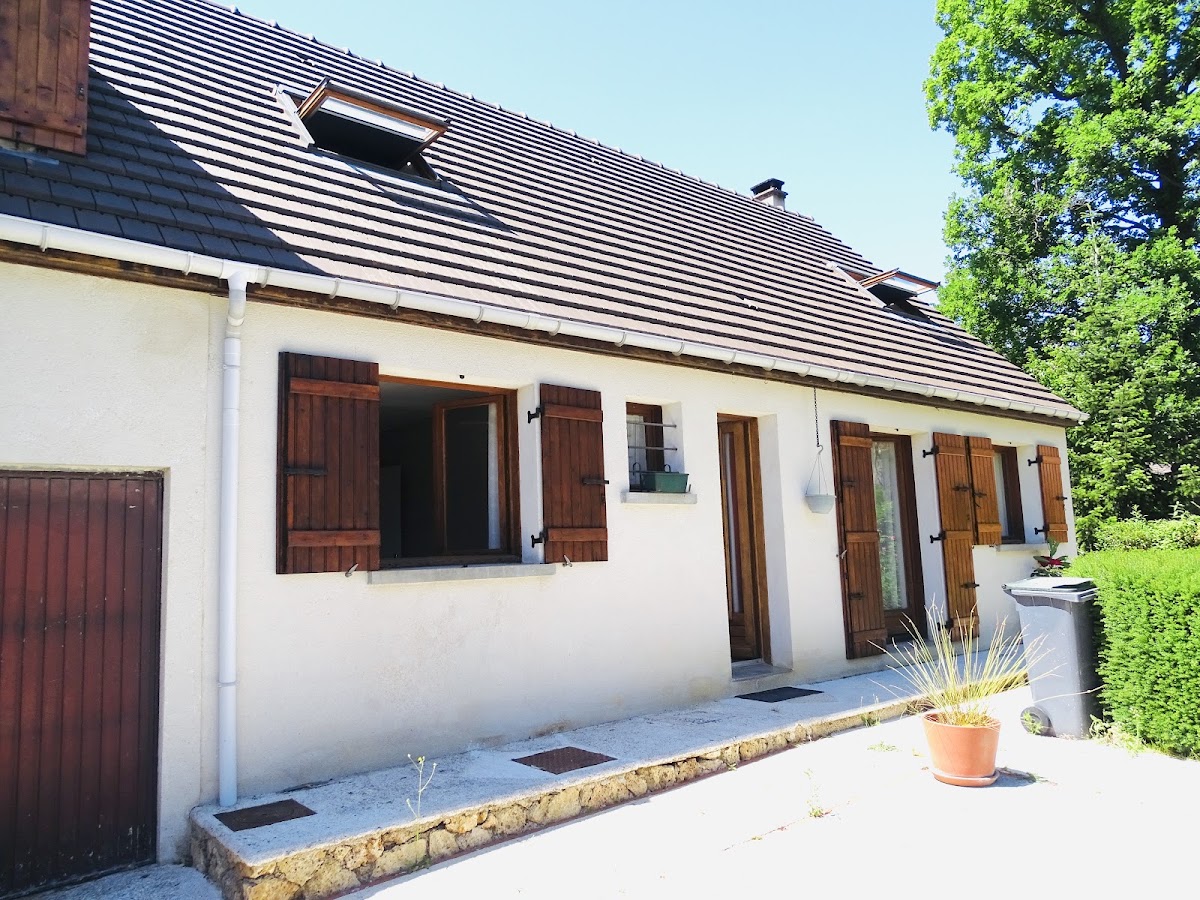 Salle de bains rénovée d'un bien immobilier à Nandy