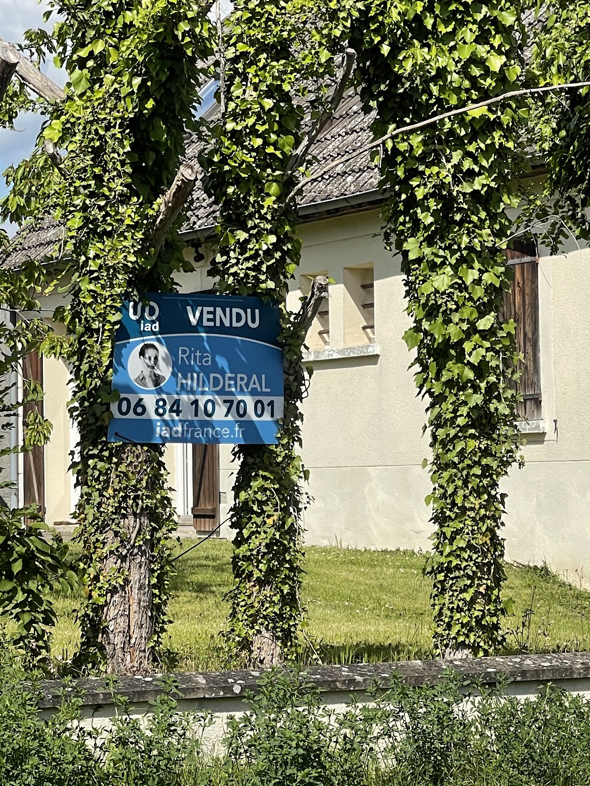 Local commercial disponible à la vente à Corbeil-Essonnes